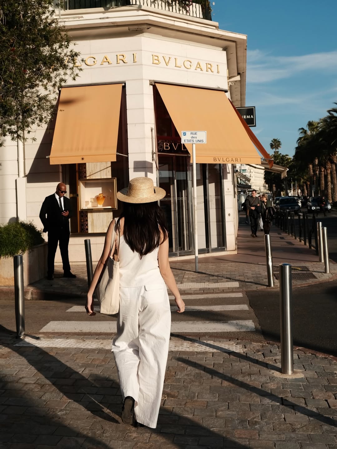 G&aacute;i Việt sống ở Paris nổi tiếng v&igrave; mặc đẹp, "ph&aacute;t s&aacute;ng" giữa biển người ch&acirc;u &Acirc;u- Ảnh 3.