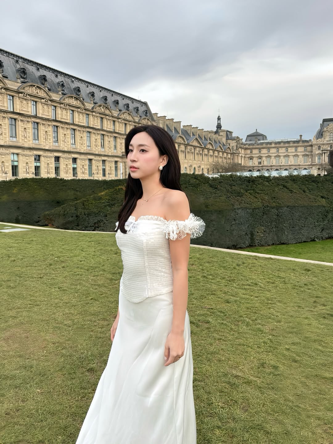 G&aacute;i Việt sống ở Paris nổi tiếng v&igrave; mặc đẹp, "ph&aacute;t s&aacute;ng" giữa biển người ch&acirc;u &Acirc;u- Ảnh 14.