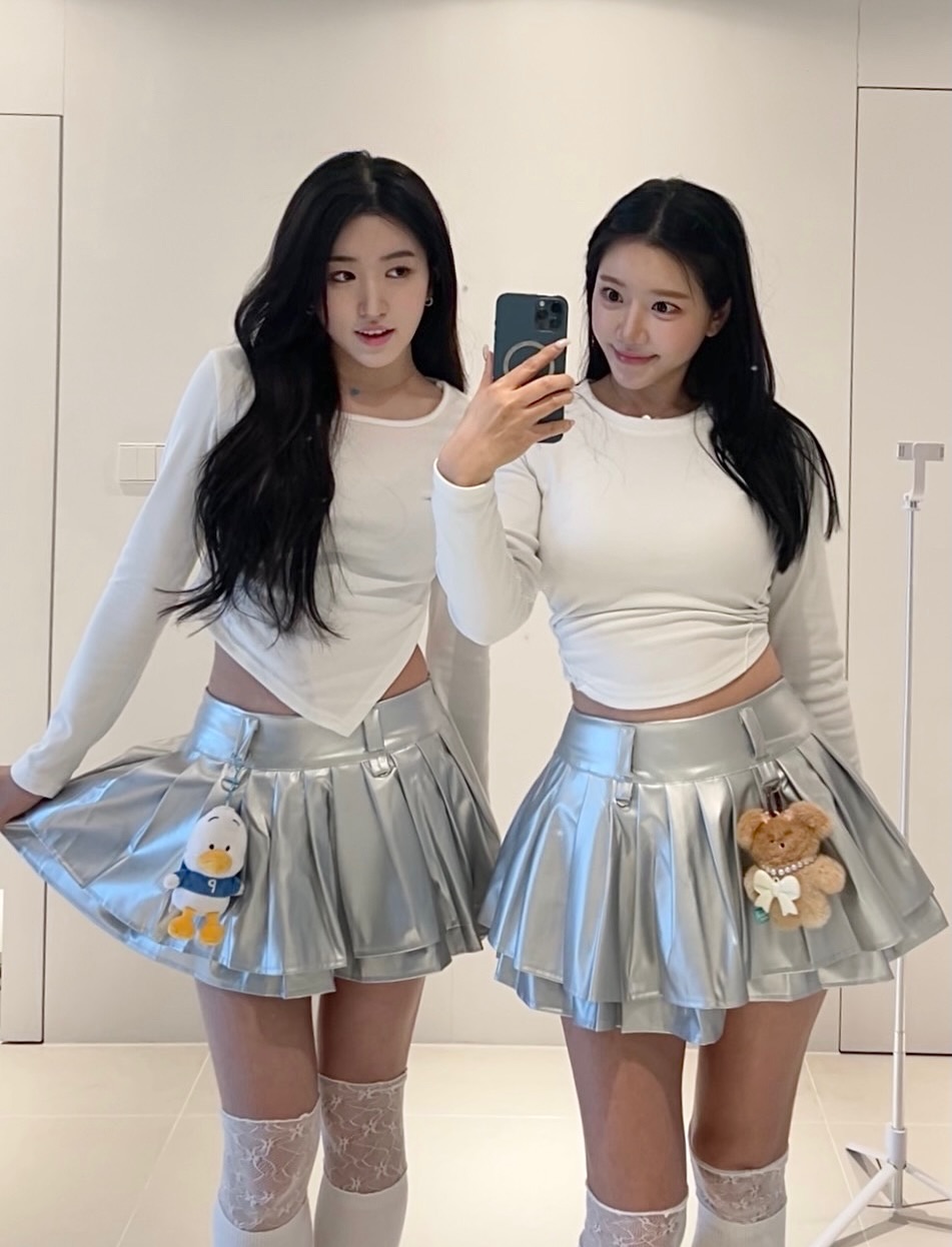 Cặp mẹ 53 tuổi - con 23 tuổi gây sốt, thường xuyên bị nhầm là bạn bè: Hé lộ bí quyết- Ảnh 1.