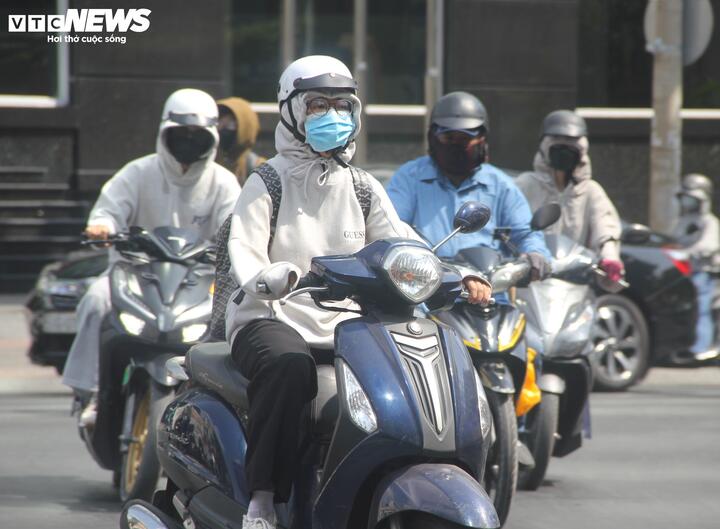 Nắng n&oacute;ng năm 2026 đến sớm hơn quy luật h&agrave;ng năm tại Bắc Bộ v&agrave; Trung Bộ - Ảnh 2.