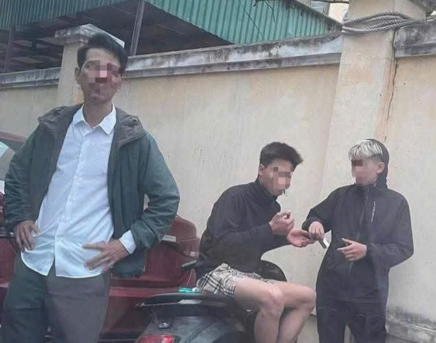 Sự thật về vụ phụ huynh x&ocirc; x&aacute;t với nam thanh ni&ecirc;n tại trường THCS L&ecirc; Mao - Ảnh 1.