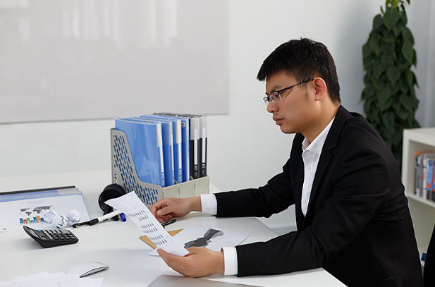 T&igrave;nh cờ gặp sếp cũ, bước ngoặt sự nghiệp bất ngờ trong đời sống - Ảnh 2.