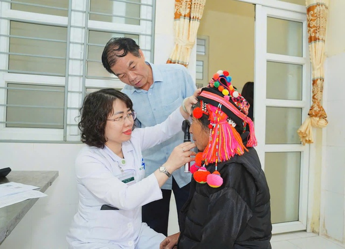 Bắt đầu lộ trình khám sức khỏe miễn phí - Ảnh 1. Bắt đầu lộ trình khám sức khỏe miễn phí - Ảnh 1.