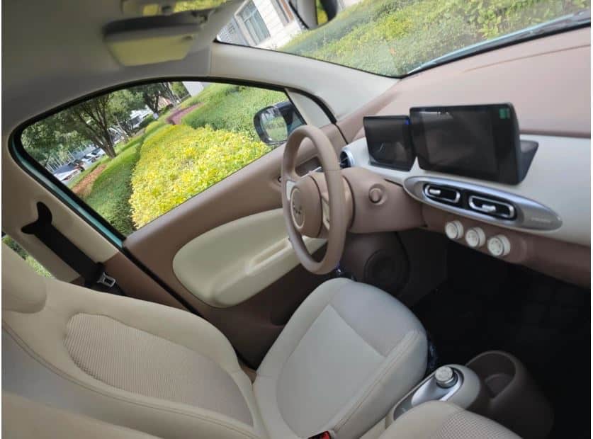 Wuling Macaron nhận cọc tại Việt Nam: Giá dự kiến từ 269 triệu, ra mắt tháng 6, bản 5 cửa rộng rãi, đã có sạc nhanh- Ảnh 6. Wuling Macaron nhận cọc tại Việt Nam: Giá dự kiến từ 269 triệu, ra mắt tháng 6, bản 5 cửa rộng rãi, đã có sạc nhanh- Ảnh 6.