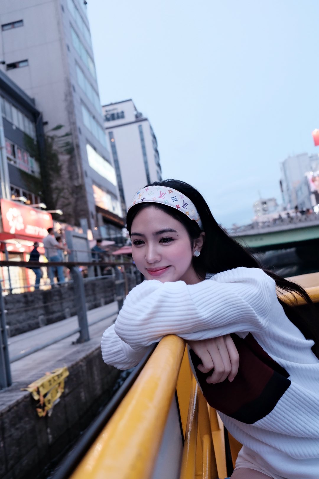 VTV &ldquo;lia phải g&aacute;i xinh&rdquo; g&acirc;y sốt, danh t&iacute;nh g&acirc;y bất ngờ: L&agrave; &Aacute; hậu, cuộc sống sang chảnh  - Ảnh 8.