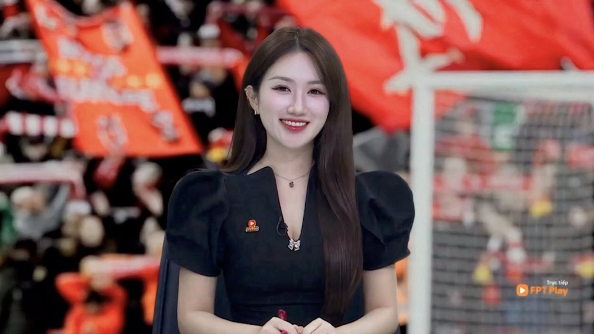 Đi t&aacute;c nghiệp nhưng vẫn "h&uacute;t hồn" người xem, MC Linh Nắng lại "ghi điểm" tuyệt đối với bộ ảnh mới - Ảnh 7.