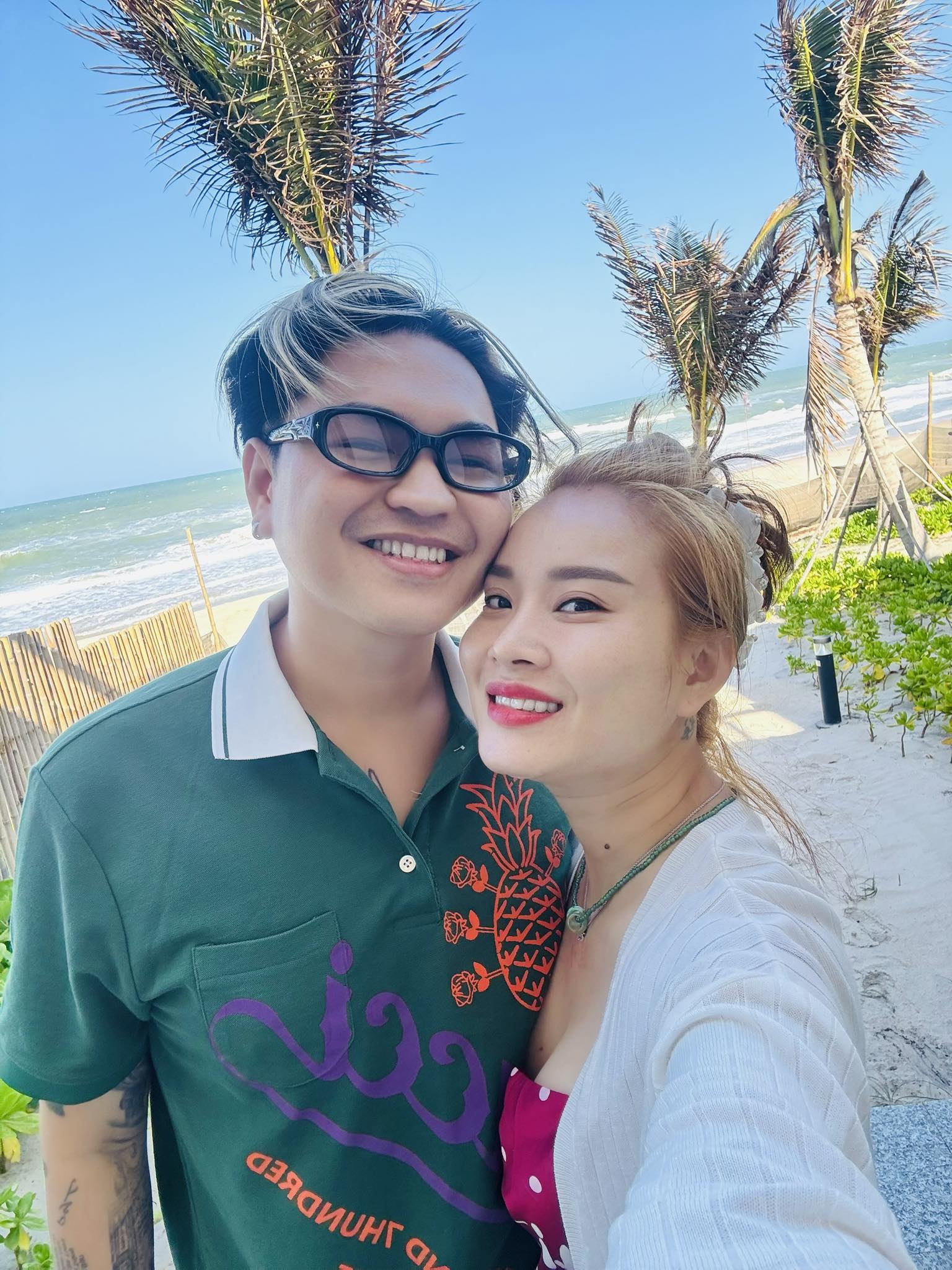 Mẹ đơn th&acirc;n c&oacute; 2 con ri&ecirc;ng ngoại h&igrave;nh giản dị nhưng nam ca sĩ Việt vẫn si m&ecirc; suốt 15 năm - Ảnh 2.