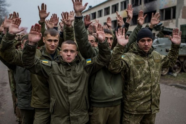 RIA: Qu&acirc;n Kiev đầu h&agrave;ng ở Konstantinovka &ndash; H&agrave;ng chục vụ nổ, Nga tung &ldquo;nỗi kinh ho&agrave;ng&rdquo; Izdeliye 30, bất ngờ đ&atilde; xảy ra - Ảnh 1.