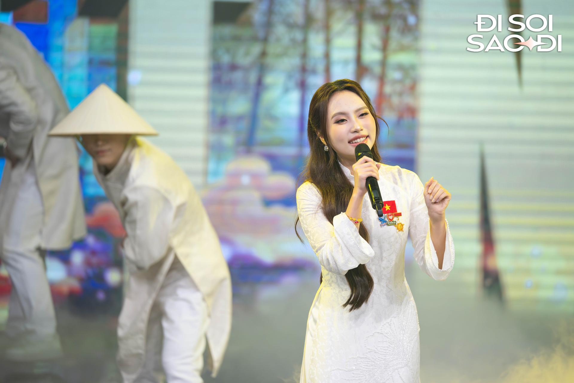 - Ảnh 4. - Ảnh 4.