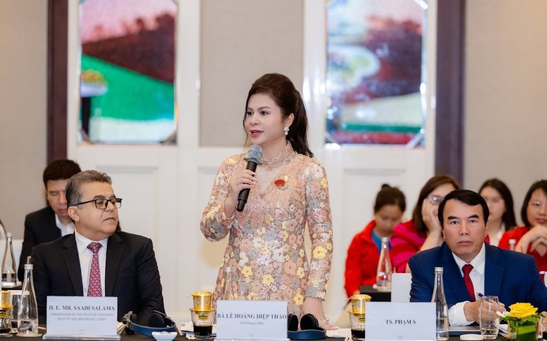 N&oacute;ng: H&igrave;nh ảnh mới nhất của b&agrave; L&ecirc; Ho&agrave;ng Diệp Thảo - Ảnh 5.