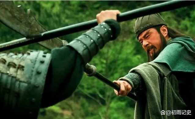 Hoàng Trung từng khiến Quan Vũ chật vật, nếu gặp Triệu Vân sẽ ra sao? Gia Cát Lượng đã nói rõ - Ảnh 1.