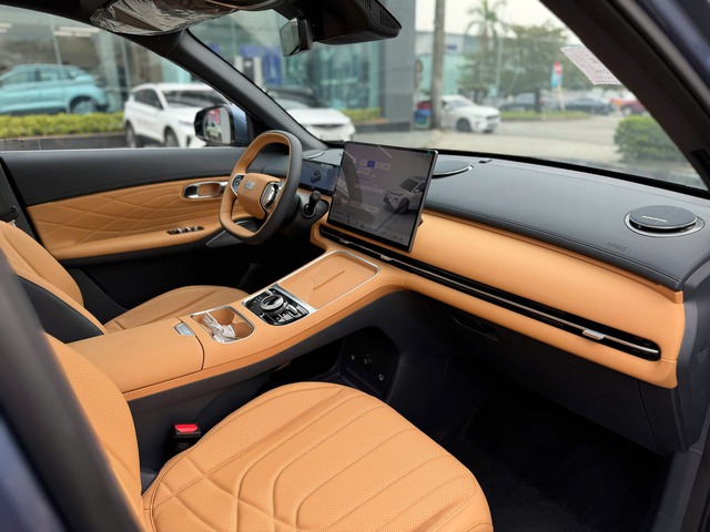 SUV hybrid kỷ lục 1.800km v&agrave; "xe điện quốc d&acirc;n" gi&aacute; 459 triệu đồng ra mắt Việt Nam - Ảnh 2.