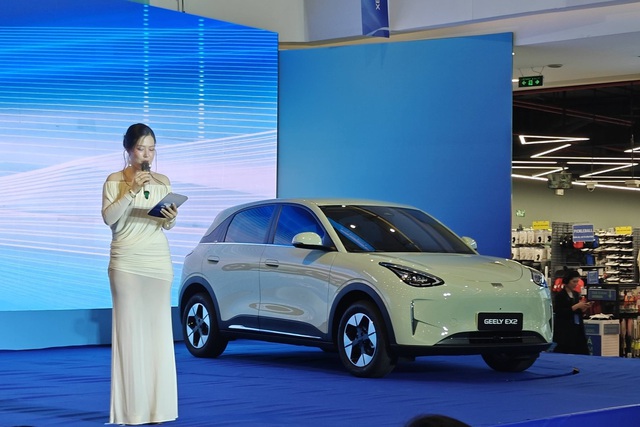 SUV hybrid kỷ lục 1.800km v&agrave; "xe điện quốc d&acirc;n" gi&aacute; 459 triệu đồng ra mắt Việt Nam - Ảnh 4.