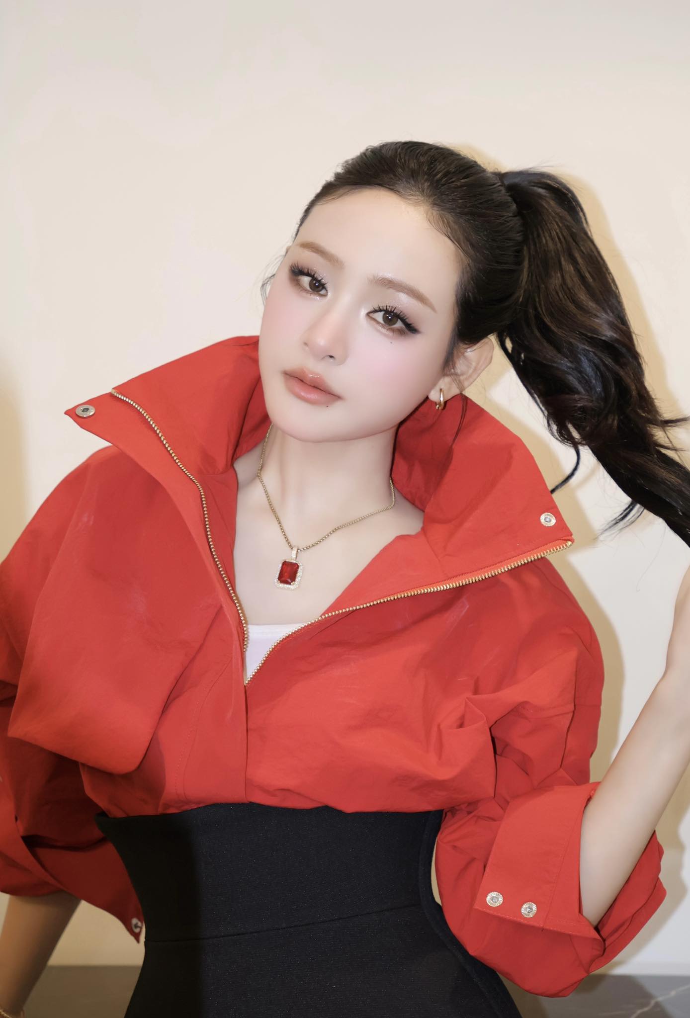 Hiền Hồ của hiện tại: Đẹp m&ecirc; hoặc, sang chảnh đến bất ngờ - Ảnh 6.