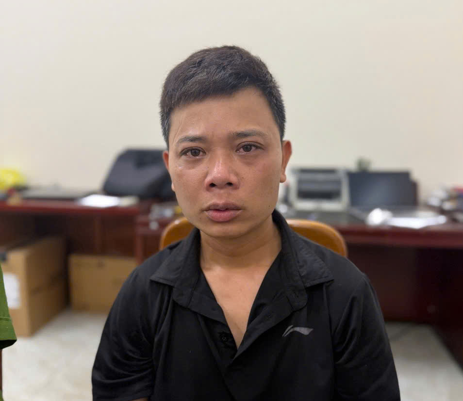 Người đ&agrave;n &ocirc;ng từ Đ&agrave; Nẵng về qu&ecirc; g&acirc;y &aacute;n, bắn chết mẹ vợ v&agrave; t&agrave;i xế taxi - Ảnh 1.