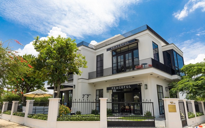 D&agrave;n "nam thần Vbiz" kh&ocirc;ng chỉ đẹp trai m&agrave; c&ograve;n sở hữu cơ ngơi đ&aacute;ng mơ ước: Người ở biệt thự 40 tỷ, người chọn sống tối giản - Ảnh 38.