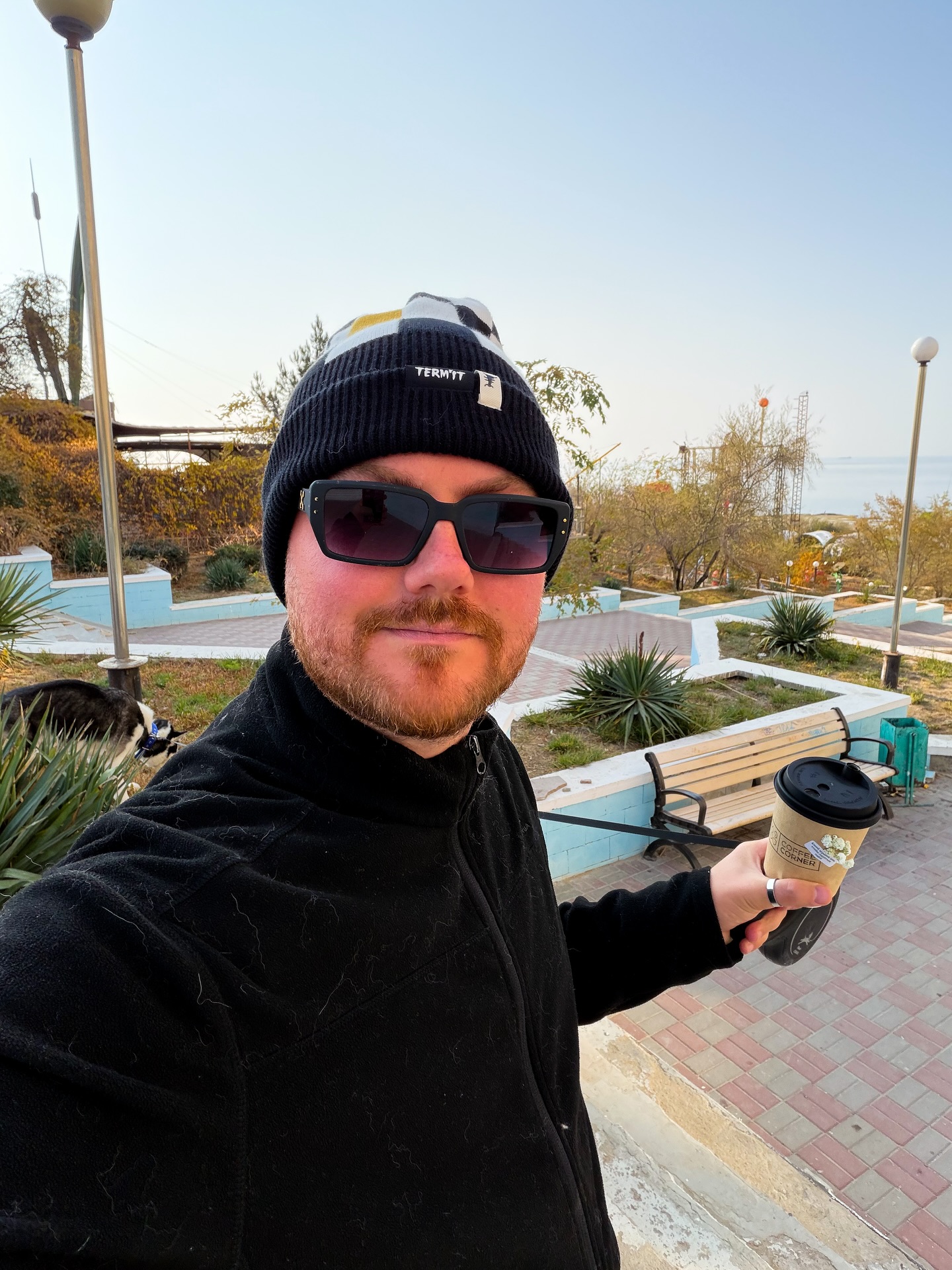 Kh&aacute;ch T&acirc;y đi bộ xuy&ecirc;n lục địa nổi tiếng thế giới, giữa đường bất ngờ book v&eacute; m&aacute;y bay đến Việt Nam: L&yacute; do cảm động- Ảnh 3.