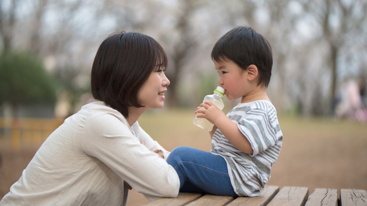 Đứa trẻ lớn l&ecirc;n c&oacute; triển vọng nhờ 3 đặc điểm quan trọng của mẹ - Ảnh 2.