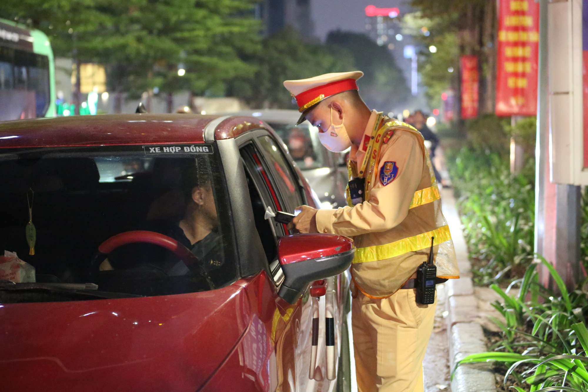 B&atilde;i bỏ Nghị định 100 / 2019 c&oacute; ảnh hưởng đến mức phạt vi phạm giao th&ocirc;ng đường bộ kh&ocirc;ng? - Ảnh 1.