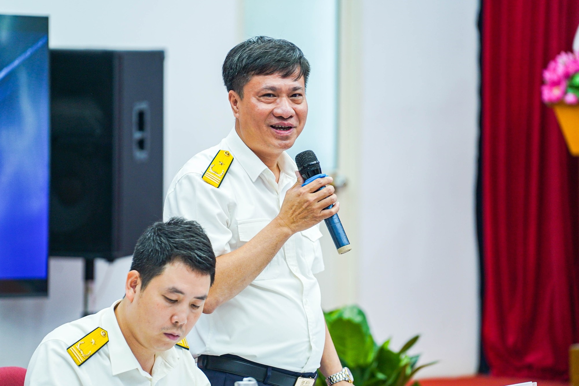 Ph&oacute; Trưởng Thuế TP H&agrave; Nội: Hộ kinh doanh c&oacute; thể l&agrave;m sổ s&aacute;ch bằng Excel hoặc ghi ch&eacute;p thủ c&ocirc;ng - Ảnh 1.