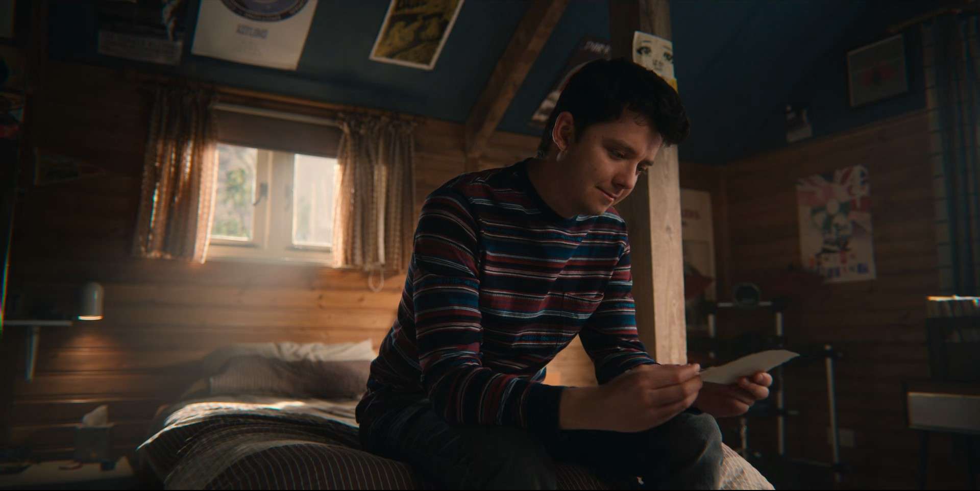 Xem phim Sex Education, t&ocirc;i kh&oacute;c nấc khi nghe con g&aacute;i thốt l&ecirc;n: "Mẹ chưa bao giờ đứng về ph&iacute;a con!" - Ảnh 2.