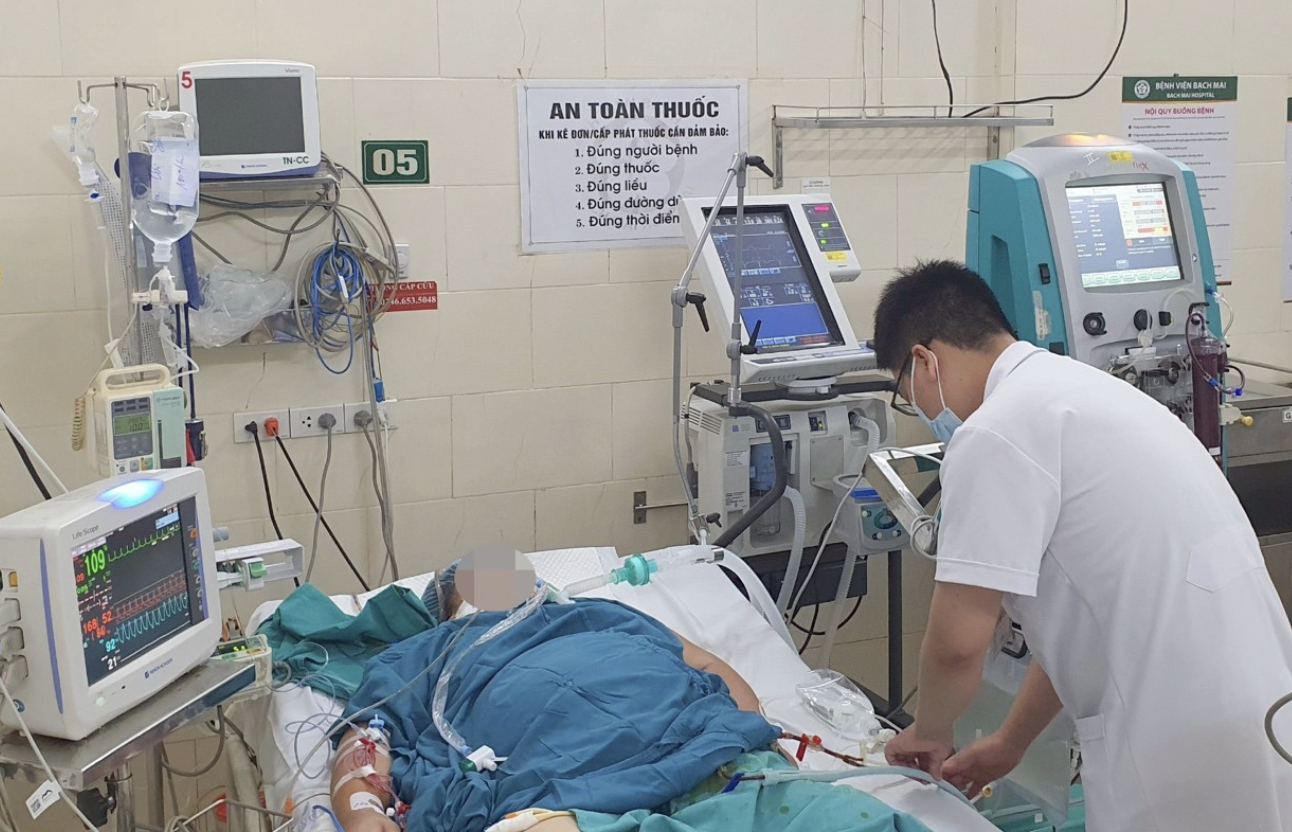 Sốt xuất huyết tăng 2,2 lần, tay ch&acirc;n miệng gấp 5 lần - Ảnh 1.