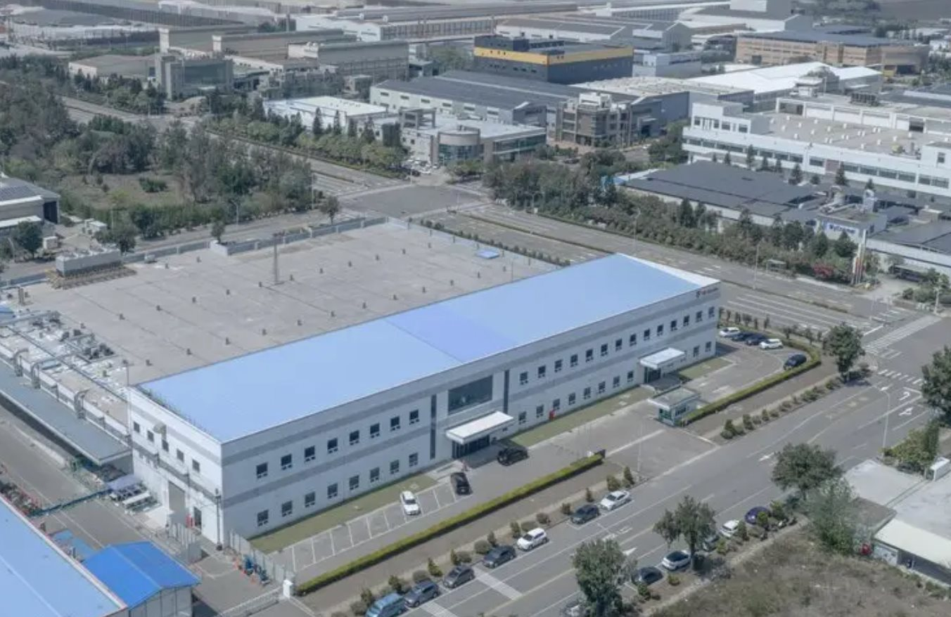 Ng&agrave;nh b&aacute;n dẫn thiếu hụt helium nghi&ecirc;m trọng ảnh hưởng từ Apple đến Nvidia năm 2026 - Ảnh 4.