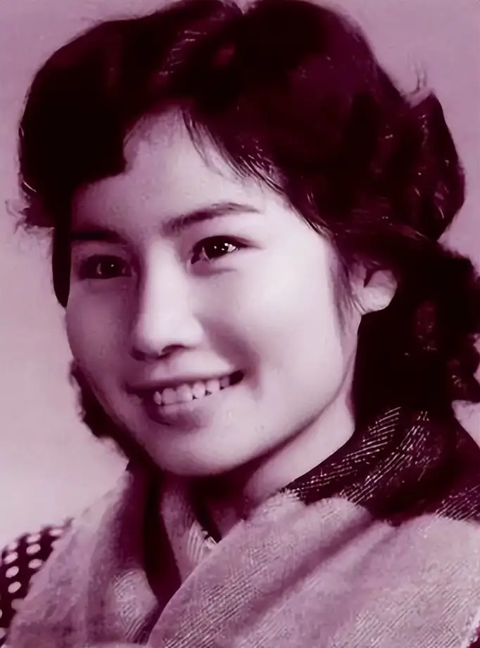 Nữ "MC quốc d&acirc;n" 2 lần trượt đại học vẫn dẫn đ&agrave;i truyền h&igrave;nh quốc gia gần 30 năm- Ảnh 3.