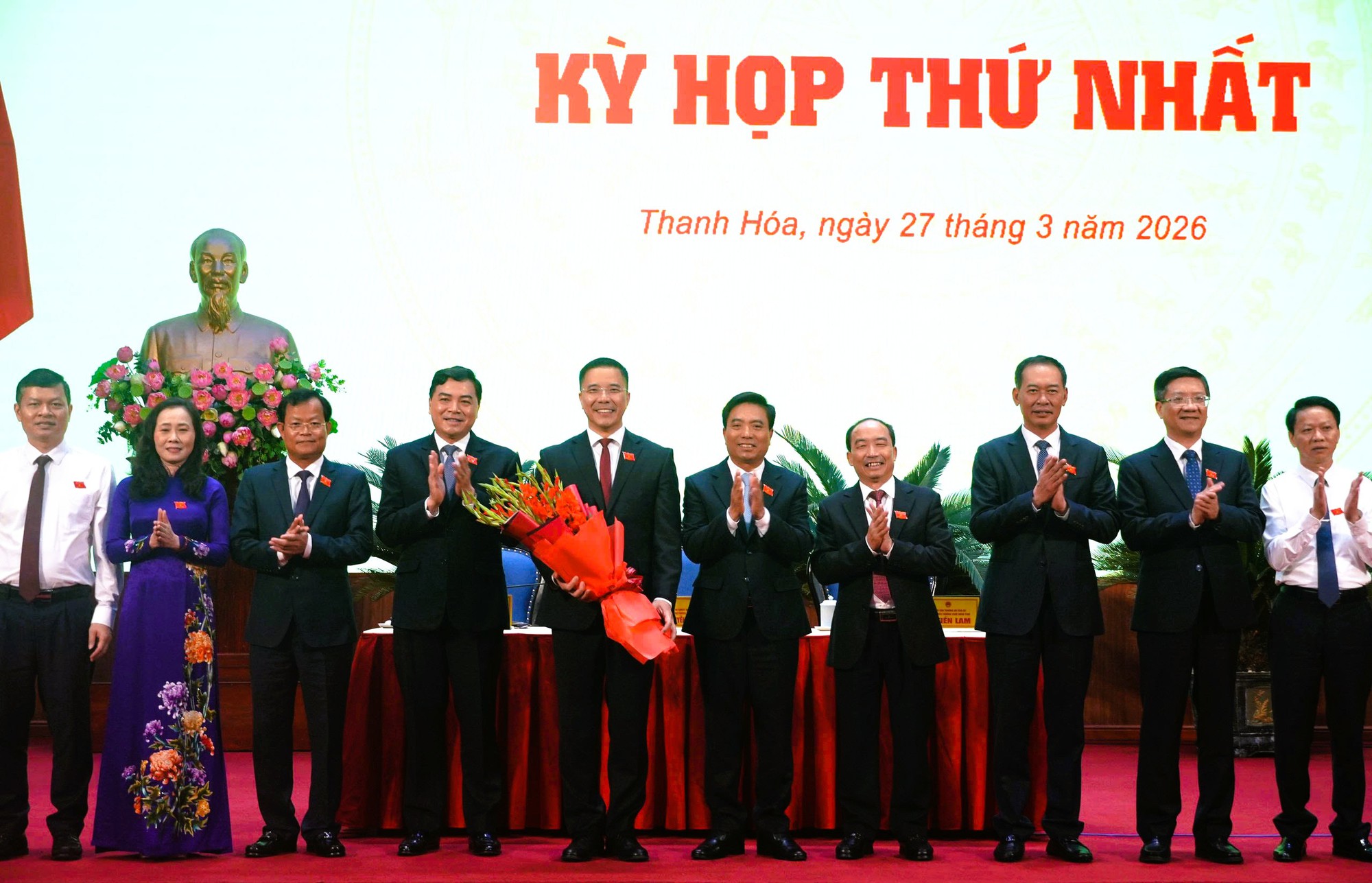 &Ocirc;ng Nguyễn Hồng Phong được bầu Chủ tịch HĐND tỉnh Thanh H&oacute;a - Ảnh 2.