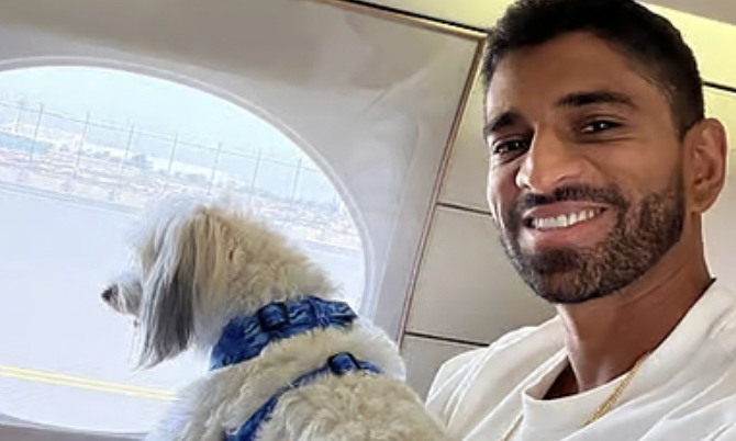 Đại gia thu&ecirc; chuy&ecirc;n cơ chở th&uacute; cưng rời Dubai trong bối cảnh bất ổn - Ảnh 2.