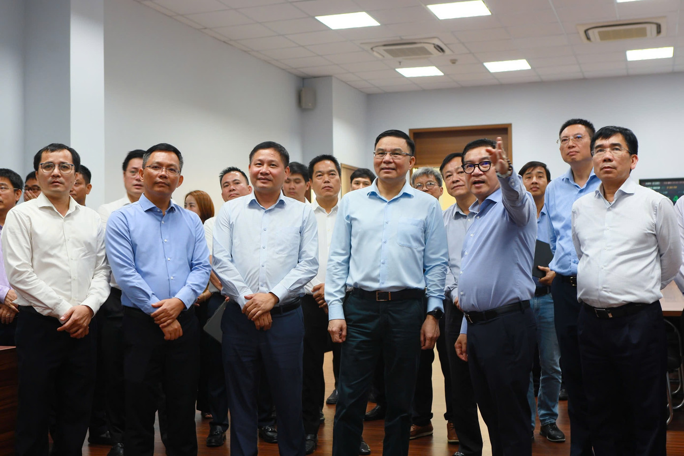 Quyền Bộ trưởng C&ocirc;ng Thương n&oacute;i về việc đảm bảo an ninh năng lượng - Ảnh 4.