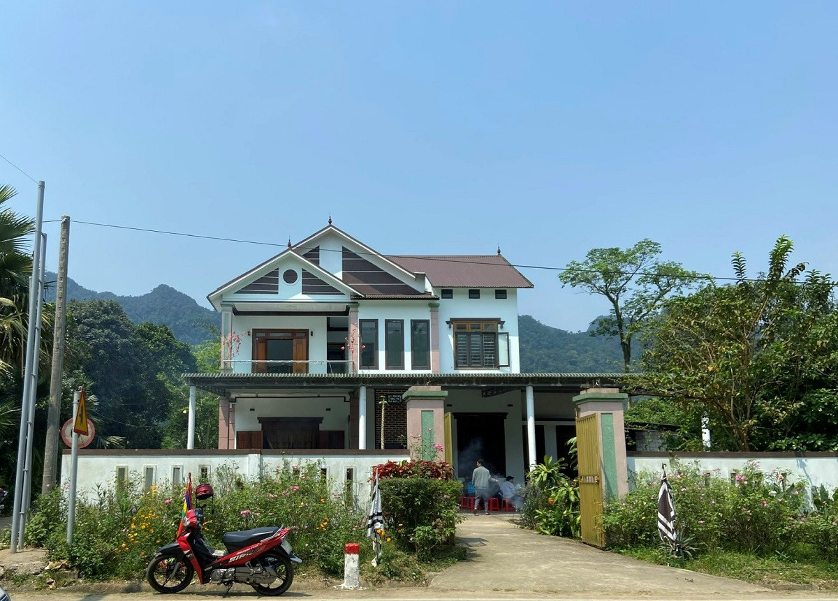 Vụ con rể bắn mẹ vợ ở Quảng Trị: T&agrave;i xế taxi tử vong , bố vợ tho&aacute;t chết - Ảnh 1.