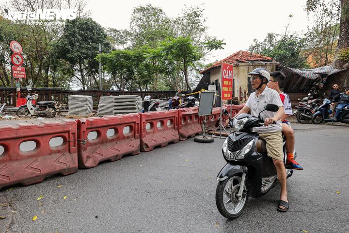 Cấm xe m&aacute;y v&agrave; người đi bộ qua cầu Long Bi&ecirc;n 60 ng&agrave;y sửa chữa 2026 - Ảnh 13.