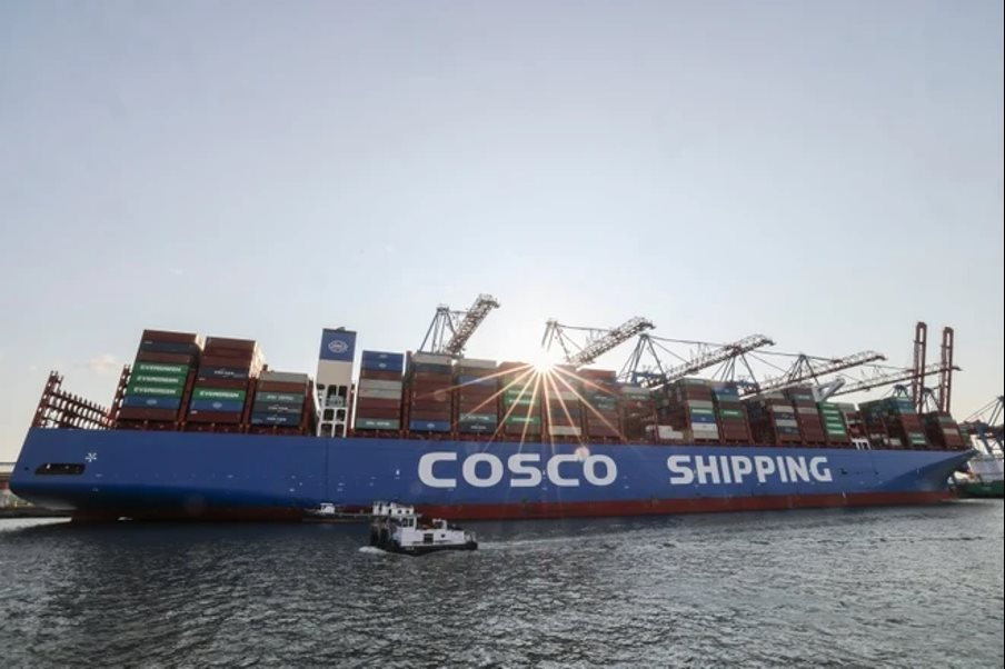 Quốc gia trong danh s&aacute;ch 'th&acirc;n thiện' của Iran đ&oacute;n tin kh&ocirc;ng vui: 2 t&agrave;u chở h&agrave;ng phải quay đầu tại eo biển Hormuz - Ảnh 1.