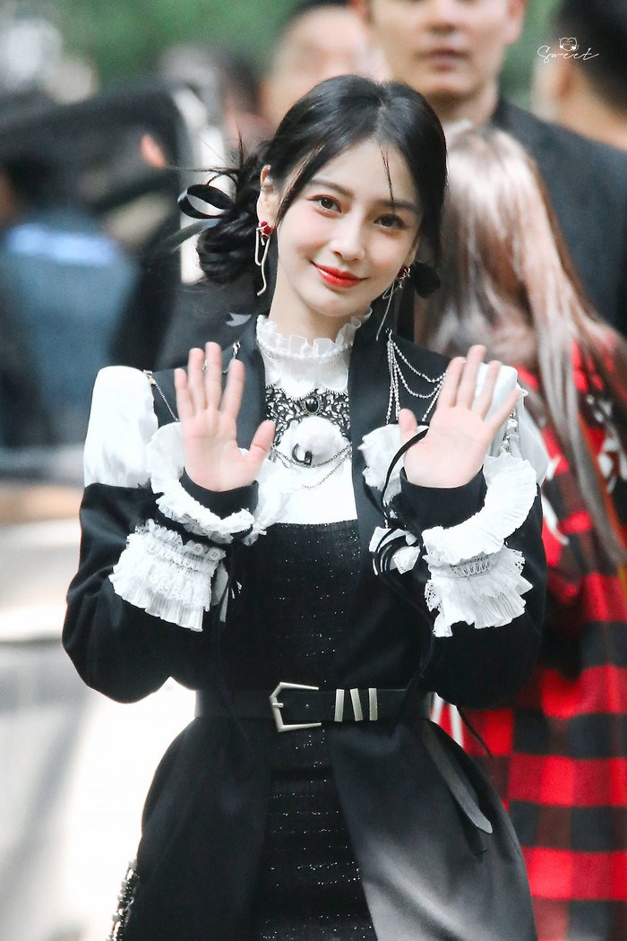 Nữ diễn vi&ecirc;n đơn th&acirc;n từng khiến cả Cbiz &ldquo;đứng h&igrave;nh&rdquo; với nhan sắc tựa b&uacute;p b&ecirc; sống vẫn đẹp bất chấp thời gian  - Ảnh 5.