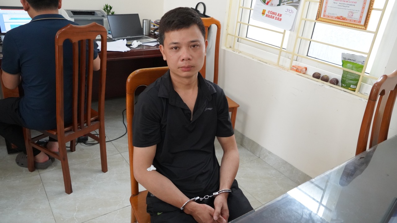 Nguyễn Ngọc Đạo nổ s&uacute;ng bắn chết t&agrave;i xế taxi v&agrave; mẹ vợ tại Quảng Trị - Ảnh 1.