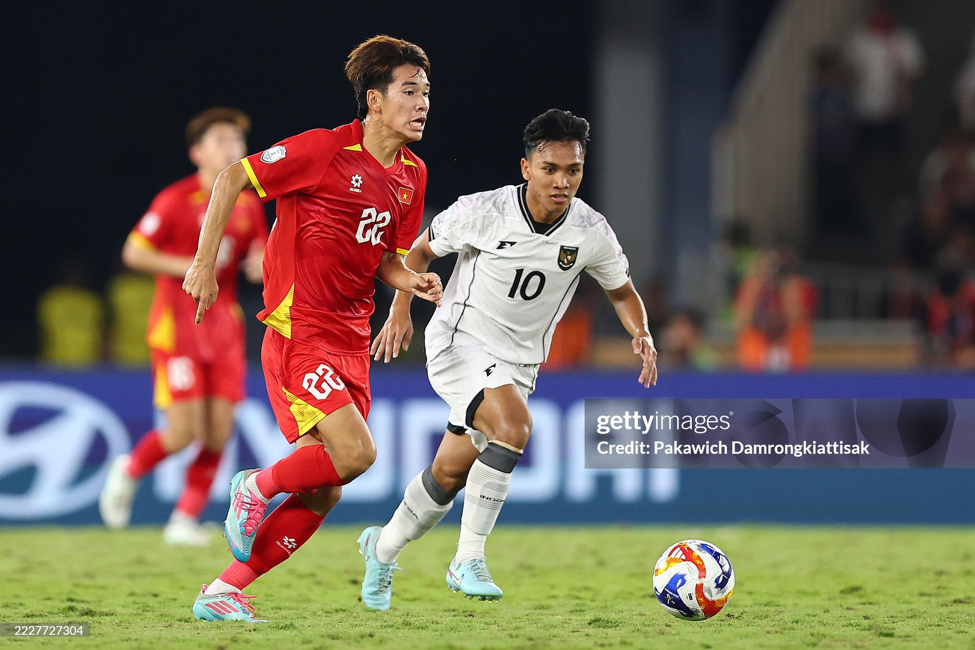 TRỰC TIẾP U23 Việt Nam vs U23 Th&aacute;i Lan: U23 Th&aacute;i Lan th&ecirc;m lần "nếm m&ugrave;i đau khổ"? - Ảnh 1.