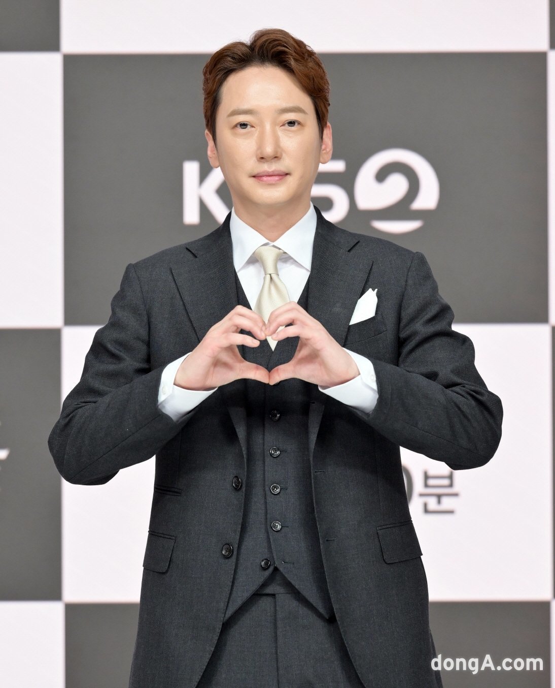 - Ảnh 3. - Ảnh 3.