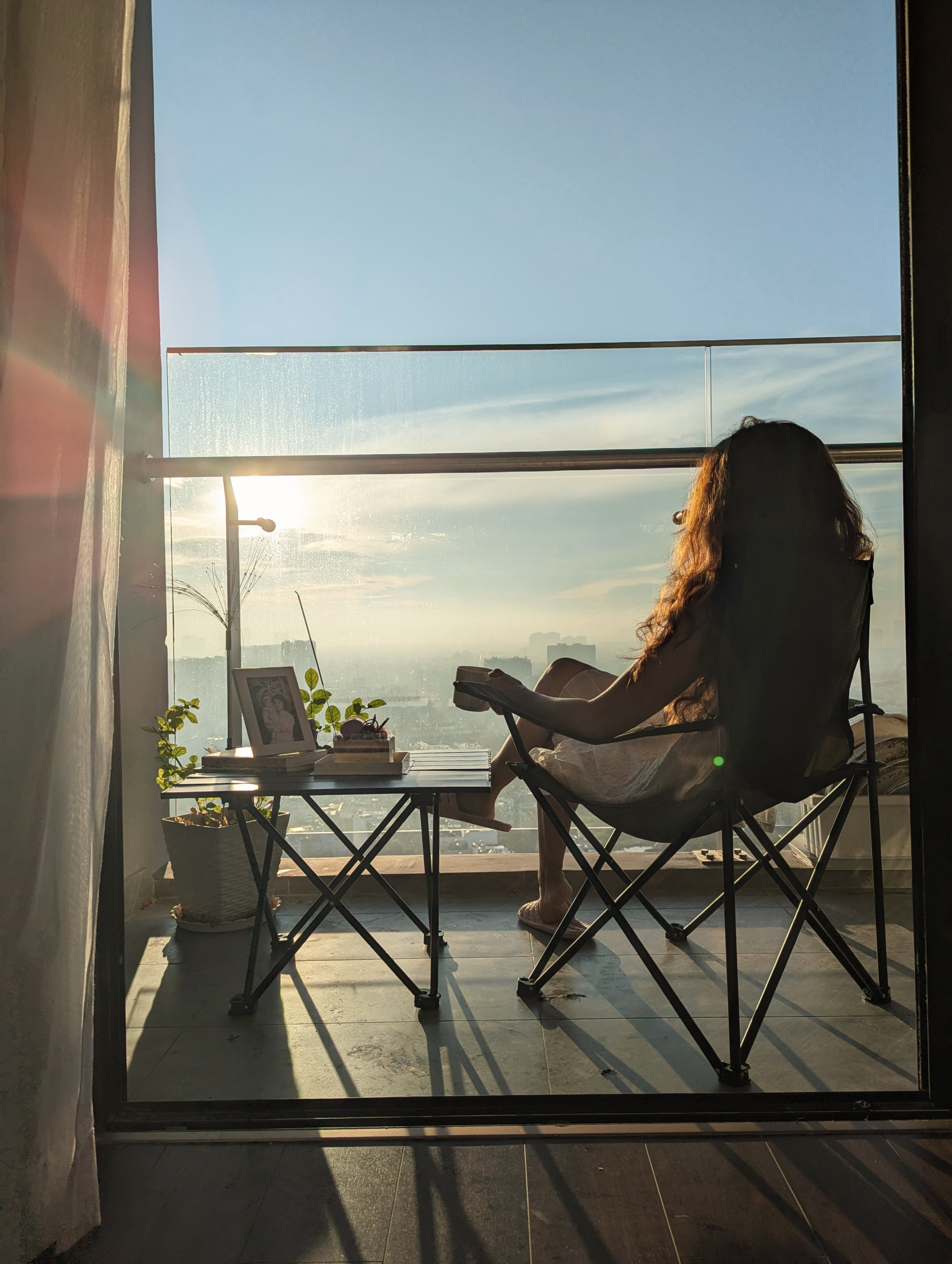 VIDEO: Chị g&aacute;i hơn 30 tuổi, đi thu&ecirc; căn hộ ở tầng 25, nấu cơm nh&agrave; v&agrave; những điều &ldquo;ngộ ra&rdquo; về tiền- Ảnh 7.