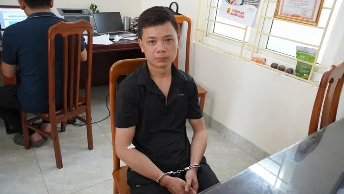 Vụ bắn chết tài xế taxi ở Quảng Trị: Cuộc gọi cuối đầy nước mắt của vợ nạn nhân - Ảnh 2. Vụ bắn chết tài xế taxi ở Quảng Trị: Cuộc gọi cuối đầy nước mắt của vợ nạn nhân - Ảnh 2.