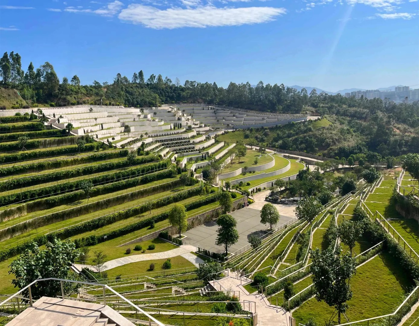 Tại sao tọa sơn hướng thủy kh&ocirc;ng phải lu&ocirc;n tốt cho mộ phần của gia đ&igrave;nh bạn? - Ảnh 1.