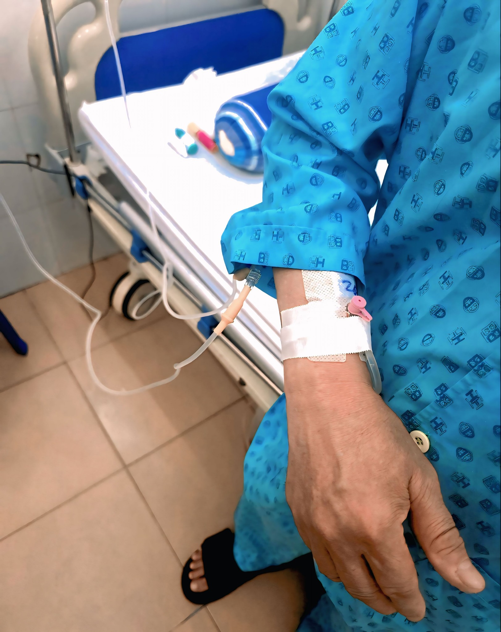 Loạt sao Việt v&agrave;o động vi&ecirc;n "&ocirc;ng bầu" Đan Trường- Ảnh 2.