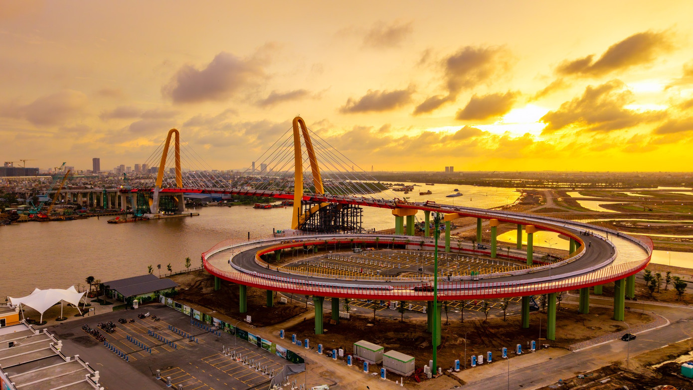 Một c&ocirc;ng tr&igrave;nh của tỷ ph&uacute; Phạm Nhật Vượng thiết lập kỷ lục về tốc độ x&acirc;y dựng "thần tốc", kết nối trung t&acirc;m TP Hải Ph&ograve;ng với "đảo tỷ ph&uacute;" 2,4 tỷ USD - Ảnh 1.