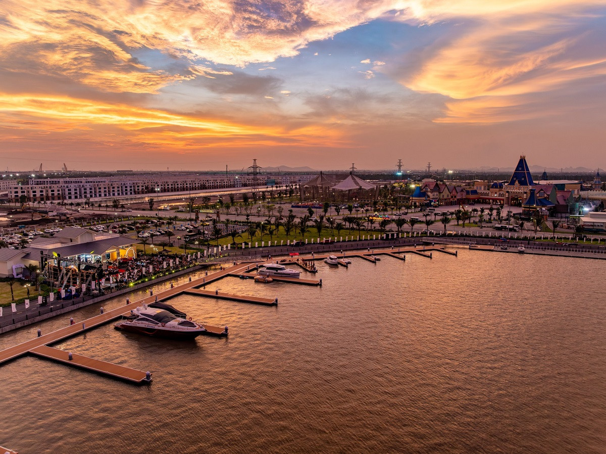 Một c&ocirc;ng tr&igrave;nh của tỷ ph&uacute; Phạm Nhật Vượng thiết lập kỷ lục về tốc độ x&acirc;y dựng "thần tốc", kết nối trung t&acirc;m TP Hải Ph&ograve;ng với "đảo tỷ ph&uacute;" 2,4 tỷ USD - Ảnh 2.