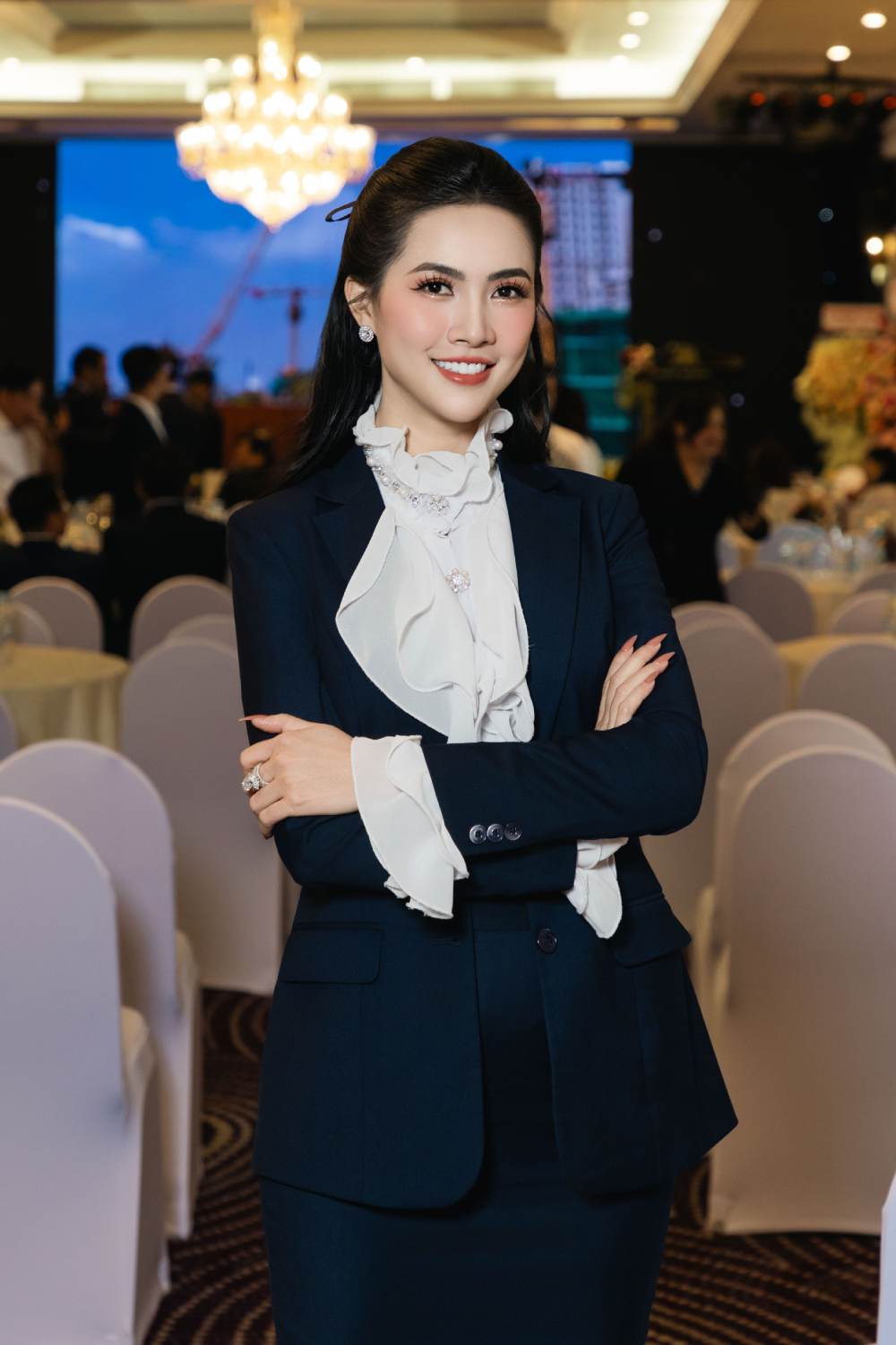 Hoa hậu Phan Thị Mơ được bổ nhiệm chức Phó Chủ tịch CLB Doanh nghiệp Mekong TP.HCM - Ảnh 1.