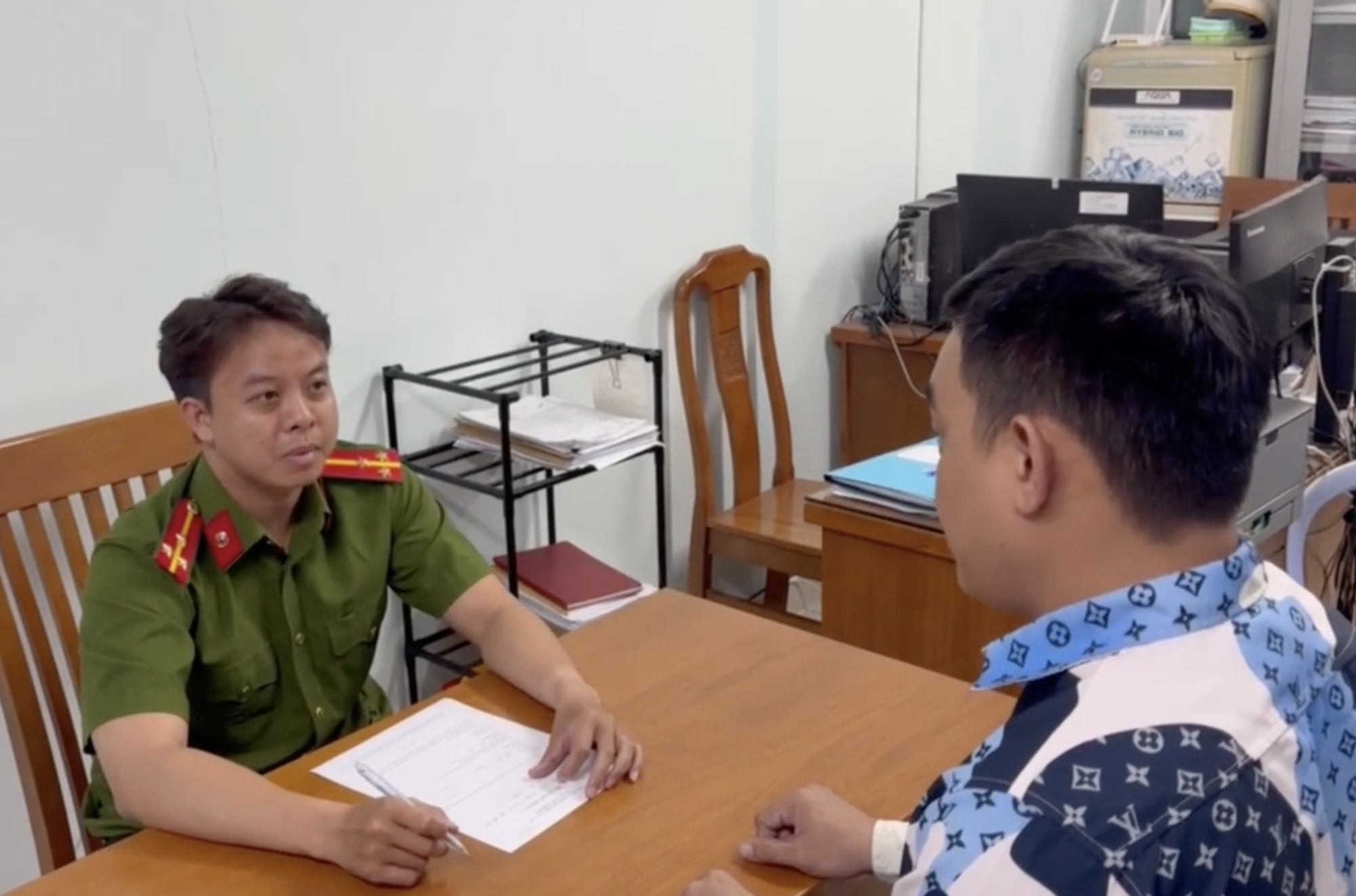 Hai người x&ocirc; x&aacute;t tại c&acirc;y xăng TPHCM: Vụ việc được điều tra nghi&ecirc;m t&uacute;c - Ảnh 1.