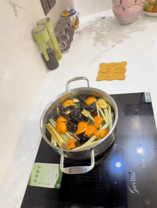 Mẹo lau nh&agrave; hiệu quả gi&uacute;p kh&ocirc;ng gian kh&ocirc; r&aacute;o trong m&ugrave;a nồm - Ảnh 11.