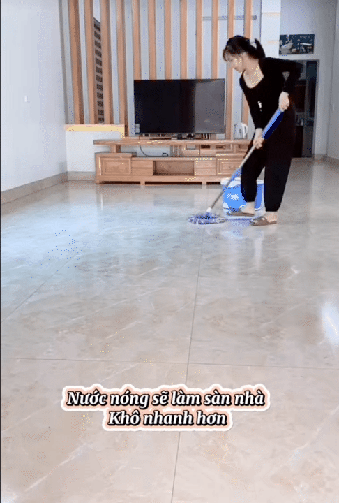 Mẹo lau nh&agrave; hiệu quả gi&uacute;p kh&ocirc;ng gian kh&ocirc; r&aacute;o trong m&ugrave;a nồm - Ảnh 8.