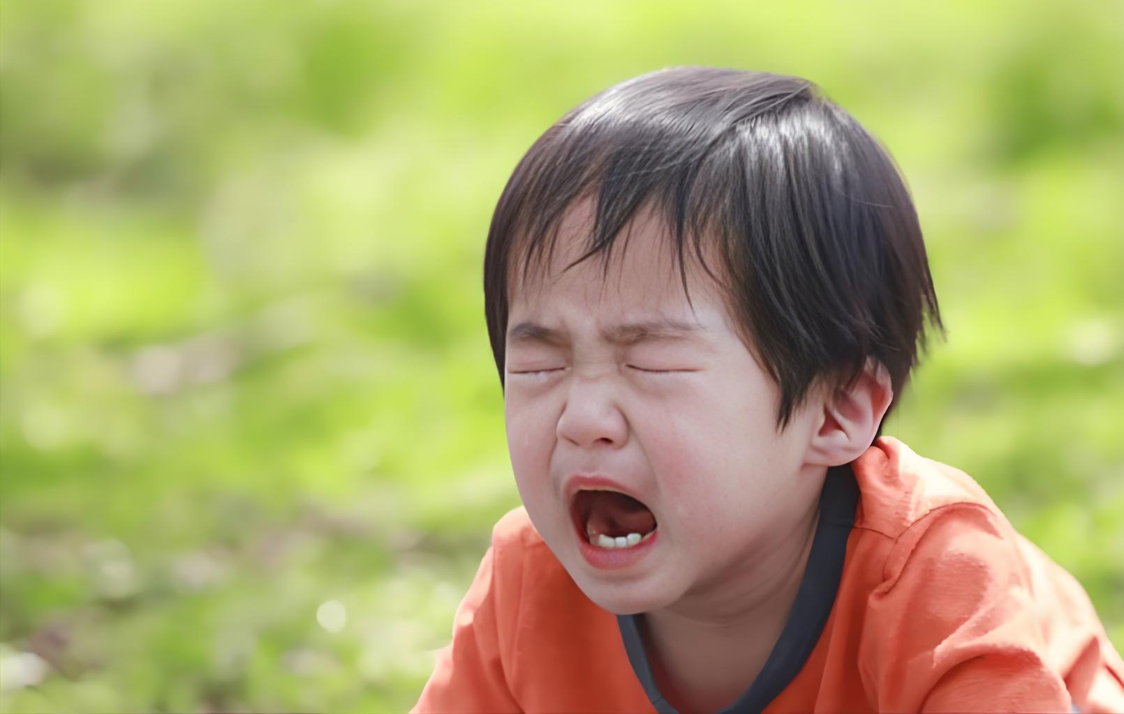 3 h&agrave;nh động nhỏ hủy họai nh&acirc;n c&aacute;ch trẻ trong gia đ&igrave;nh - Ảnh 1.