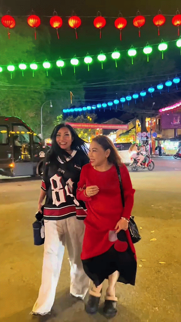 Siu Black lần đầu xuất hiện sau đợt nhập viện do suy thận, nghe h&aacute;t mới hiểu đẳng cấp &ldquo;hoạ mi n&uacute;i rừng"- Ảnh 1.